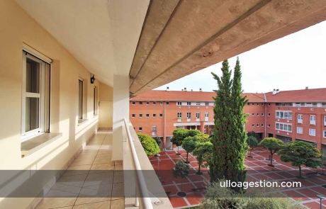 Vivienda Mutilva tres dormitorios terraza