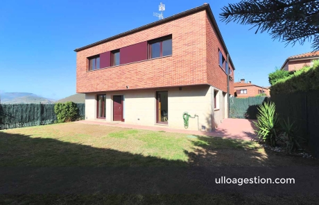 Alquiler chalet adosado urbanización Itaroa
